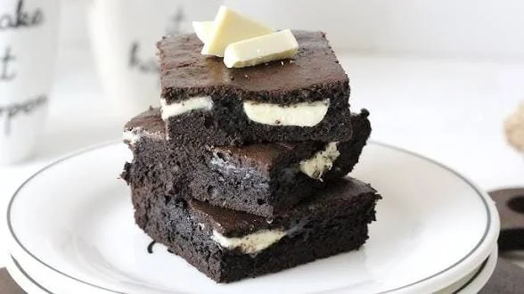 White Dark Browni